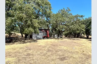 74250 Island Mountain Road, Piercy, CA 95587 - Photo 36