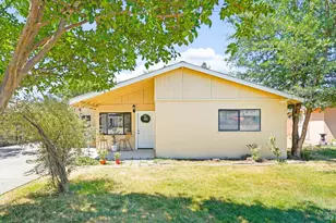 51 Solano Dr, Dixon, CA 95620 - Photo 2
