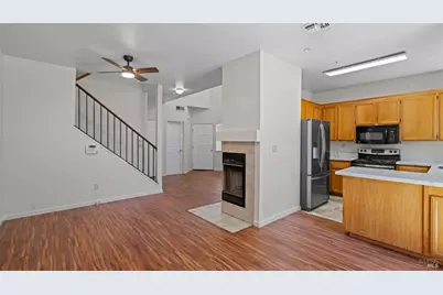 19 Manchester Lane, Fairfield, CA 94533 - Photo 16