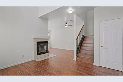 19 Manchester Lane, Fairfield, CA 94533 - Photo 6