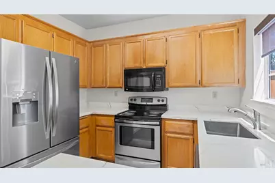 19 Manchester Lane, Fairfield, CA 94533 - Photo 14