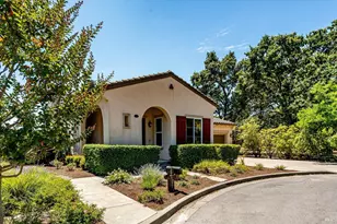 201 MacArthur Ln, Sonoma, CA 95476 - Photo 2