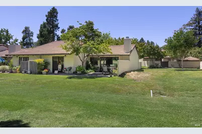 31 Fairways Drive, Napa, CA 94558 - Photo 2