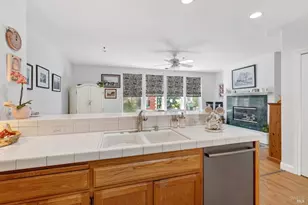 1049 McClelland Dr, Windsor, CA 95492 - Photo 10