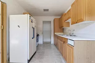 27 Goree Ct, Martinez, CA 94553 - Photo 8
