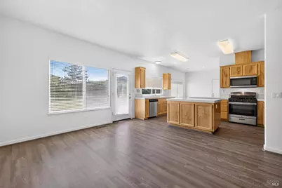 329 Hansbery Way, Santa Rosa, CA 95409 - Photo 12