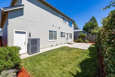 329 Hansbery Way, Santa Rosa, CA 95409 - Photo 36
