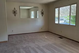 84 Westgate Cir, Santa Rosa, CA 95401 - Photo 16