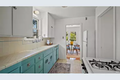 2 Grandview Avenue, Petaluma, CA 94952 - Photo 12