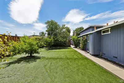 1662 Center Road, Novato, CA 94947 - Photo 20
