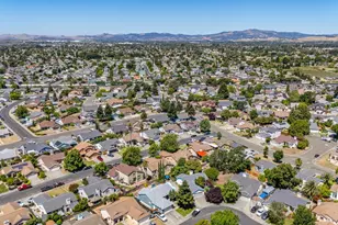 709 Palermo Dr, Suisun City, CA 94585 - Photo 58