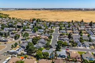 709 Palermo Dr, Suisun City, CA 94585 - Photo 52