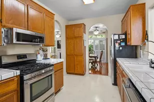 709 Palermo Dr, Suisun City, CA 94585 - Photo 20