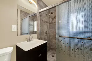 218 E Wyoming St, Fairfield, CA 94533 - Photo 30