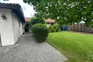 114 Shelley Dr, Vallejo, CA 94591 - Photo 2