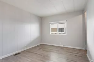 300 E H St, Benicia, CA 94510 - Photo 14