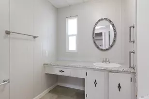 300 E H St, Benicia, CA 94510 - Photo 16