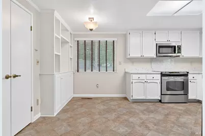 358 Twin Lakes Drive, Santa Rosa, CA 95409 - Photo 14