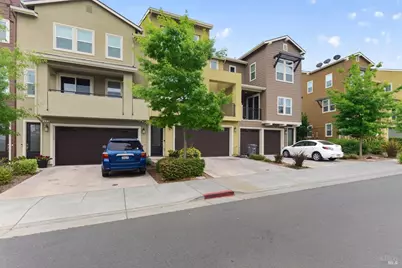 640 Jade Street, Petaluma, CA 94952 - Photo 2