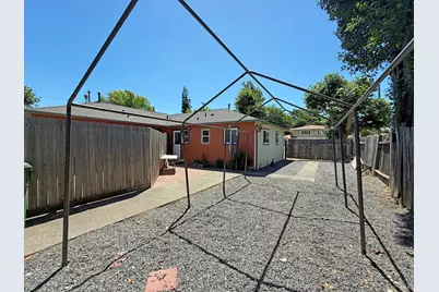 404 Plum Street, Ukiah, CA 95482 - Photo 14