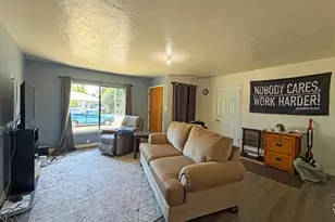 404 Plum St, Ukiah, CA 95482 - Photo 10