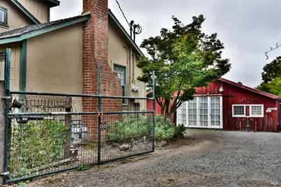 704 Bloomfield Road, Sebastopol, CA 95472 - Photo 2