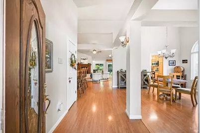 9139 Piccadilly Circle, Windsor, CA 95492 - Photo 6