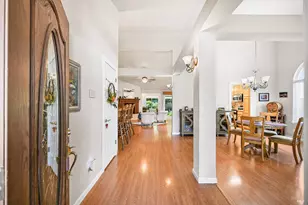 9139 Piccadilly Cir, Windsor, CA 95492 - Photo 6