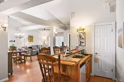 9139 Piccadilly Circle, Windsor, CA 95492 - Photo 14