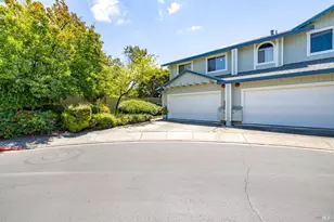 39 Meridian Cir, Rohnert Park, CA 94928 - Photo 2