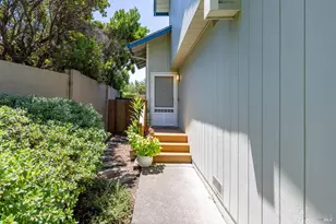 39 Meridian Cir, Rohnert Park, CA 94928 - Photo 4
