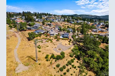 3687 Wyndemere Circle, Santa Rosa, CA 95403 - Photo 6