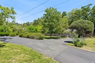 825 Madrone Rd, Glen Ellen, CA 95442 - Photo 4