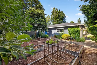 8135 Valentine Avenue, Sebastopol, CA 95472 - Photo 36