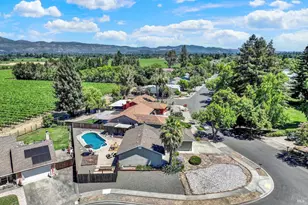 4430 Summerfield Dr, Napa, CA 94558 - Photo 10