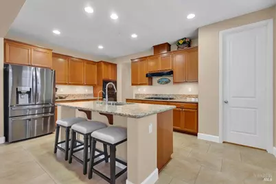 331 Frisbie Circle, Vacaville, CA 95688 - Photo 14