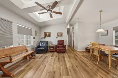 261 Hermosa Circle, Santa Rosa, CA 95409 - Photo 10
