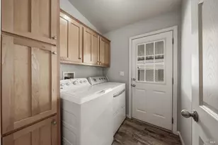 261 Hermosa Cir, Santa Rosa, CA 95409 - Photo 24