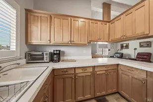 261 Hermosa Cir, Santa Rosa, CA 95409 - Photo 16