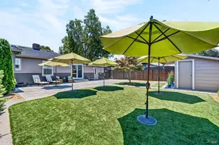 2613 Village Side Dr, Santa Rosa, CA 95405 - Photo 24