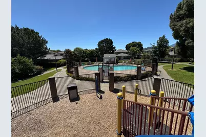 327 Bahia Lane, San Rafael, CA 94901 - Photo 30