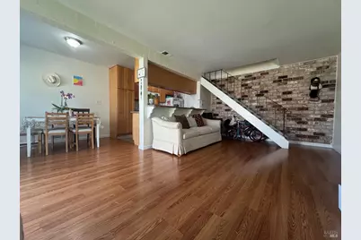 327 Bahia Lane, San Rafael, CA 94901 - Photo 2