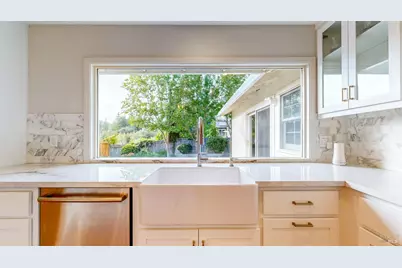 2507 Rolling Hill Drive, Santa Rosa, CA 95404 - Photo 12