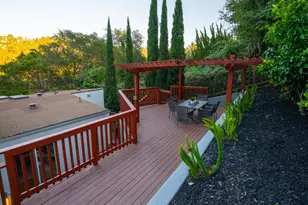 5595 Estates Dr, Oakland, CA 94618 - Photo 4