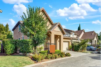 371 Mountain Meadows Drive, Fairfield, CA 94534 - Photo 4