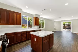 371 Mountain Meadows Dr, Fairfield, CA 94534 - Photo 4