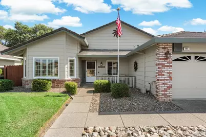 561 Shady Glen Avenue, Vacaville, CA 95688 - Photo 8