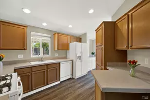 2 Del Loma Ct, Vacaville, CA 95687 - Photo 28