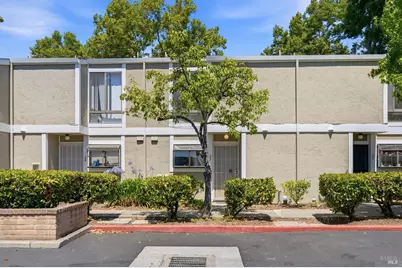900 Southampton Road #29, Benicia, CA 1820 - Photo 2