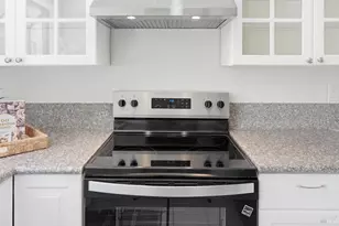 900 Southampton Rd, Benicia, CA 94510 - Photo 12